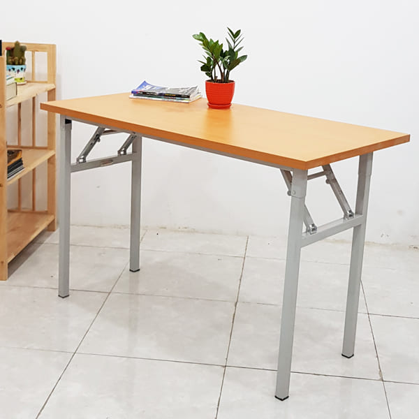 Bàn gấp chân sắt BSG03