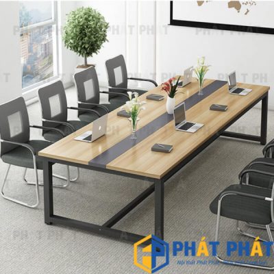 Lợi ích khi mua bàn họp chân sắt cho văn phòng